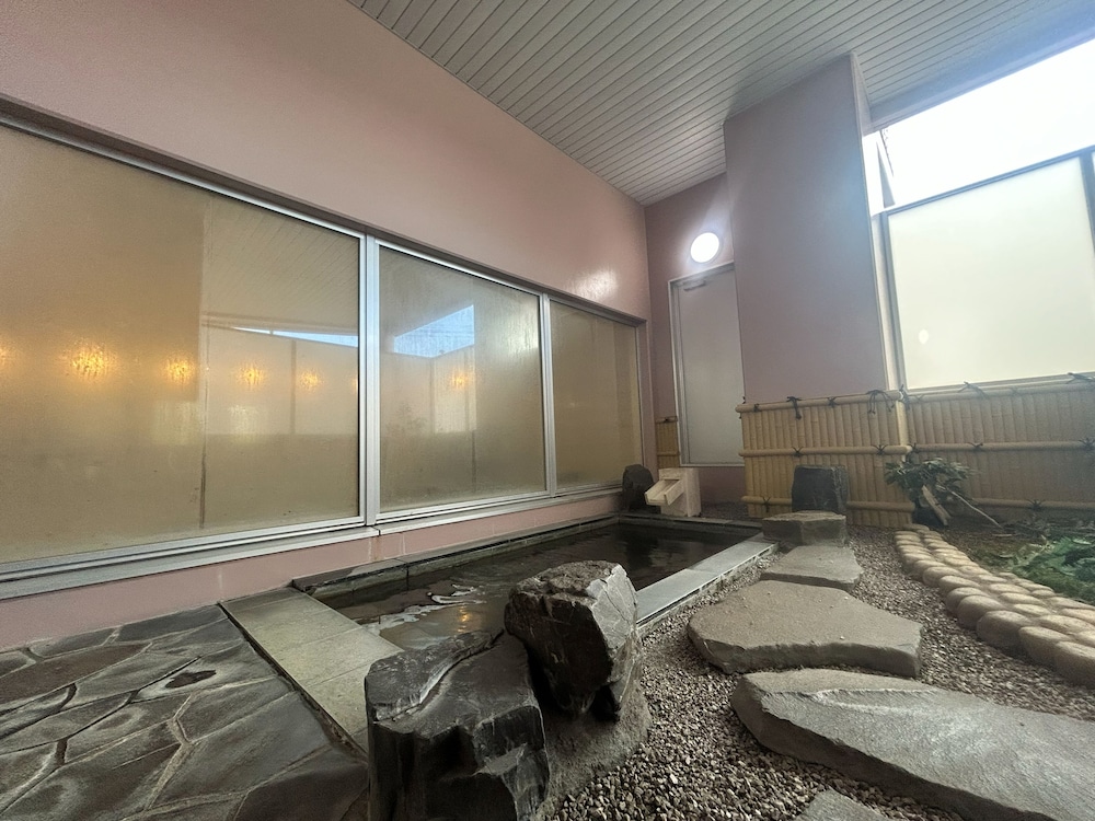 Lasting Hotel 25/50