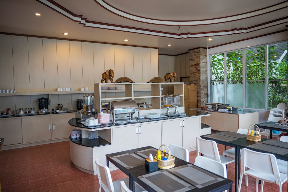 MAM KAI BAE BEACH RESORT 33/48