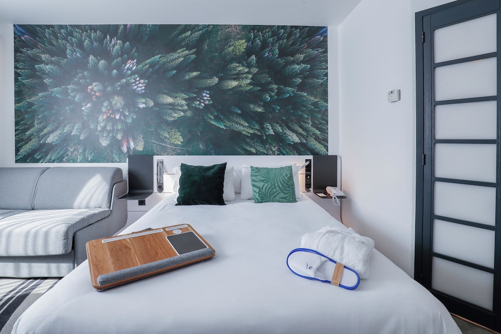 Novotel Luxembourg Centre Hotel 26/67