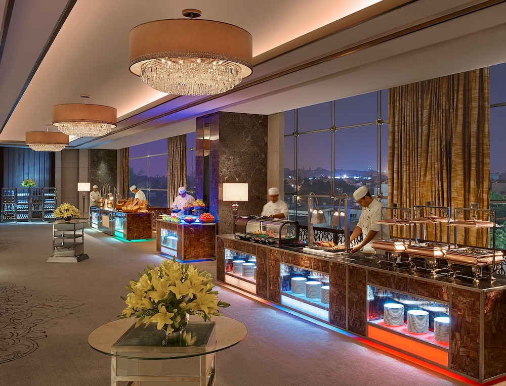 Shangri-La Hotel Bengaluru 67/82
