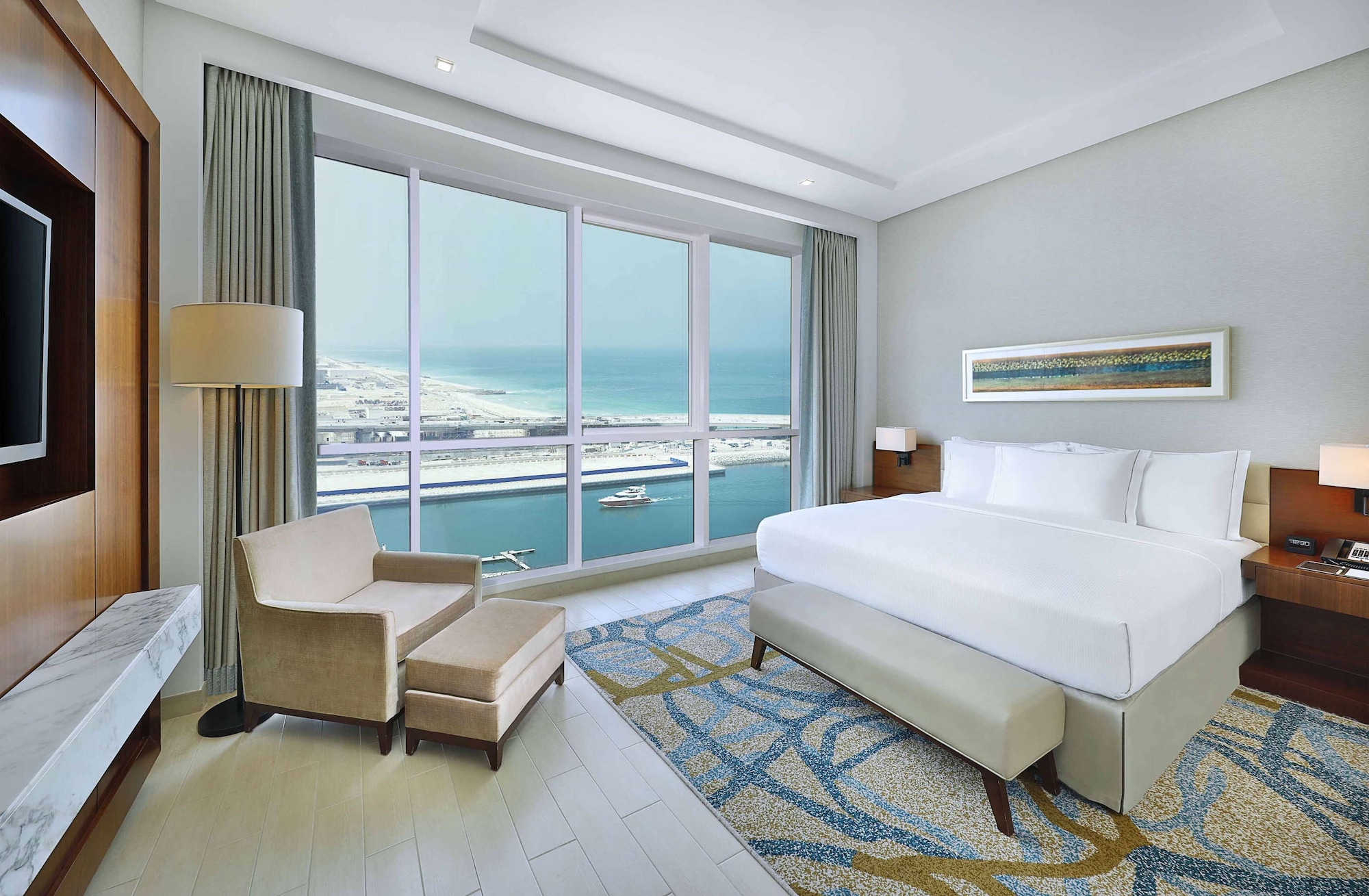 2 BEDROOMS, SUITE, CITY VIEW, KITCHEN