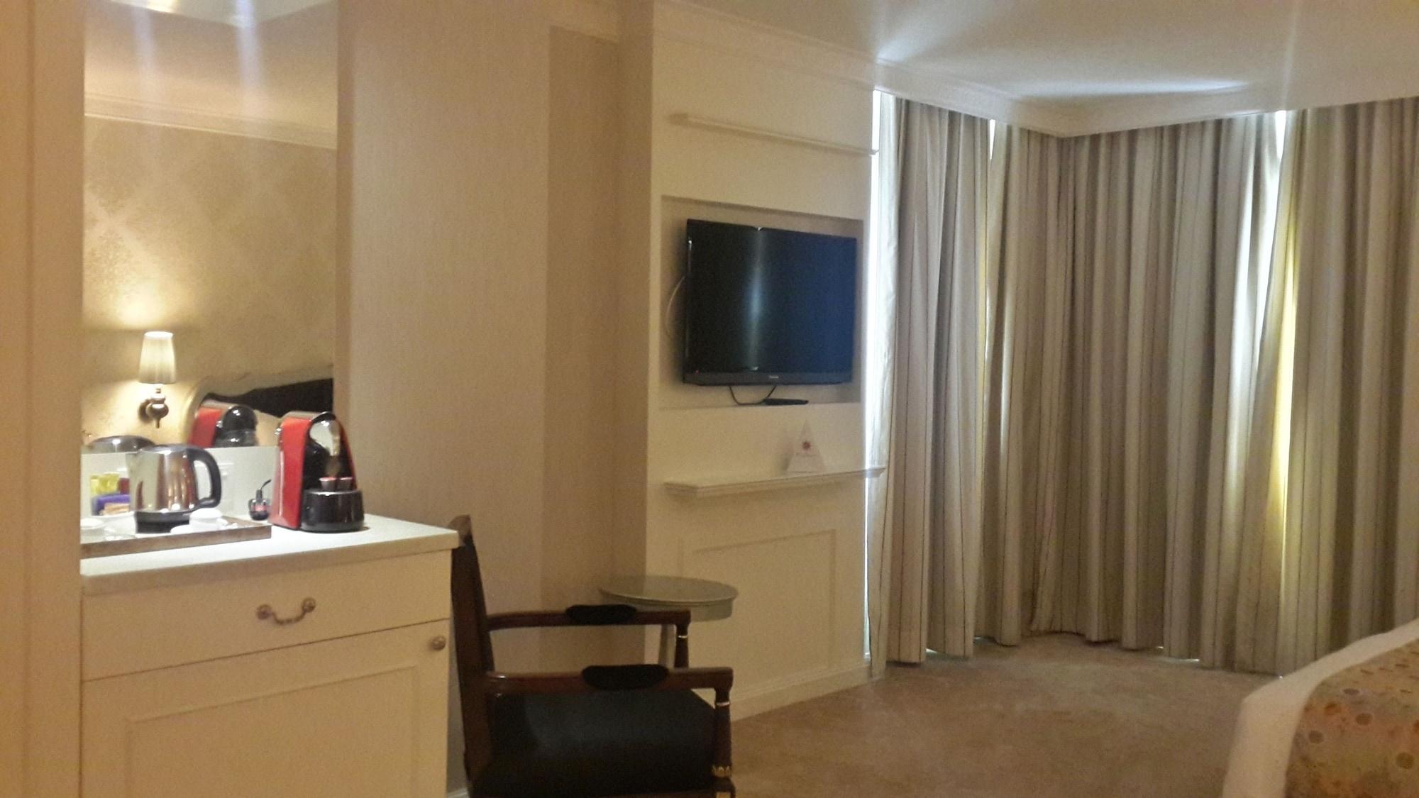 RC Hotel 30/34