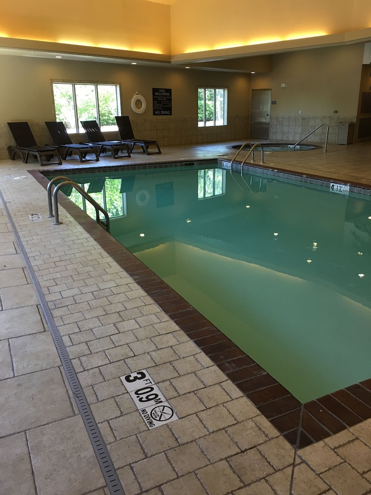 Comfort Inn Bentonville - Crystal Bridges 26/47