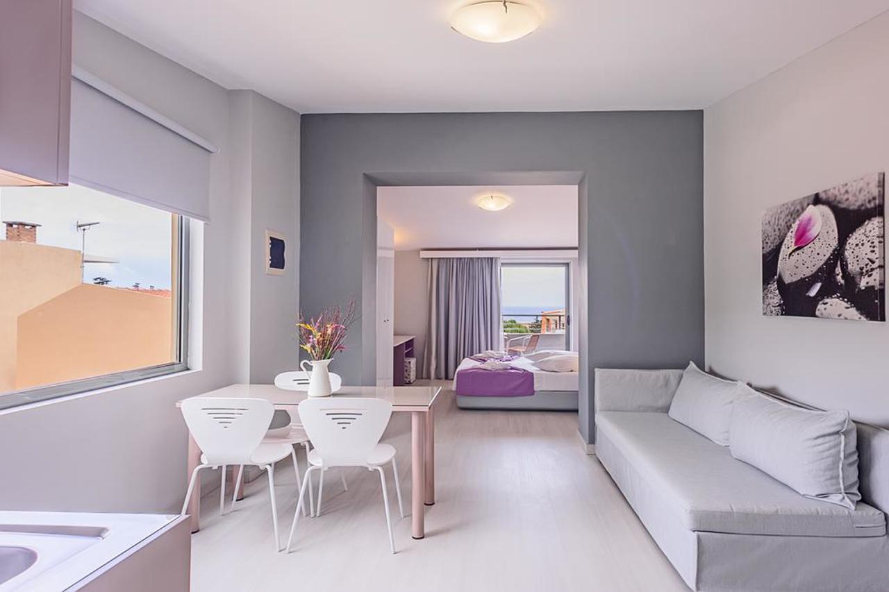Sunrise Village Hotel 25/36