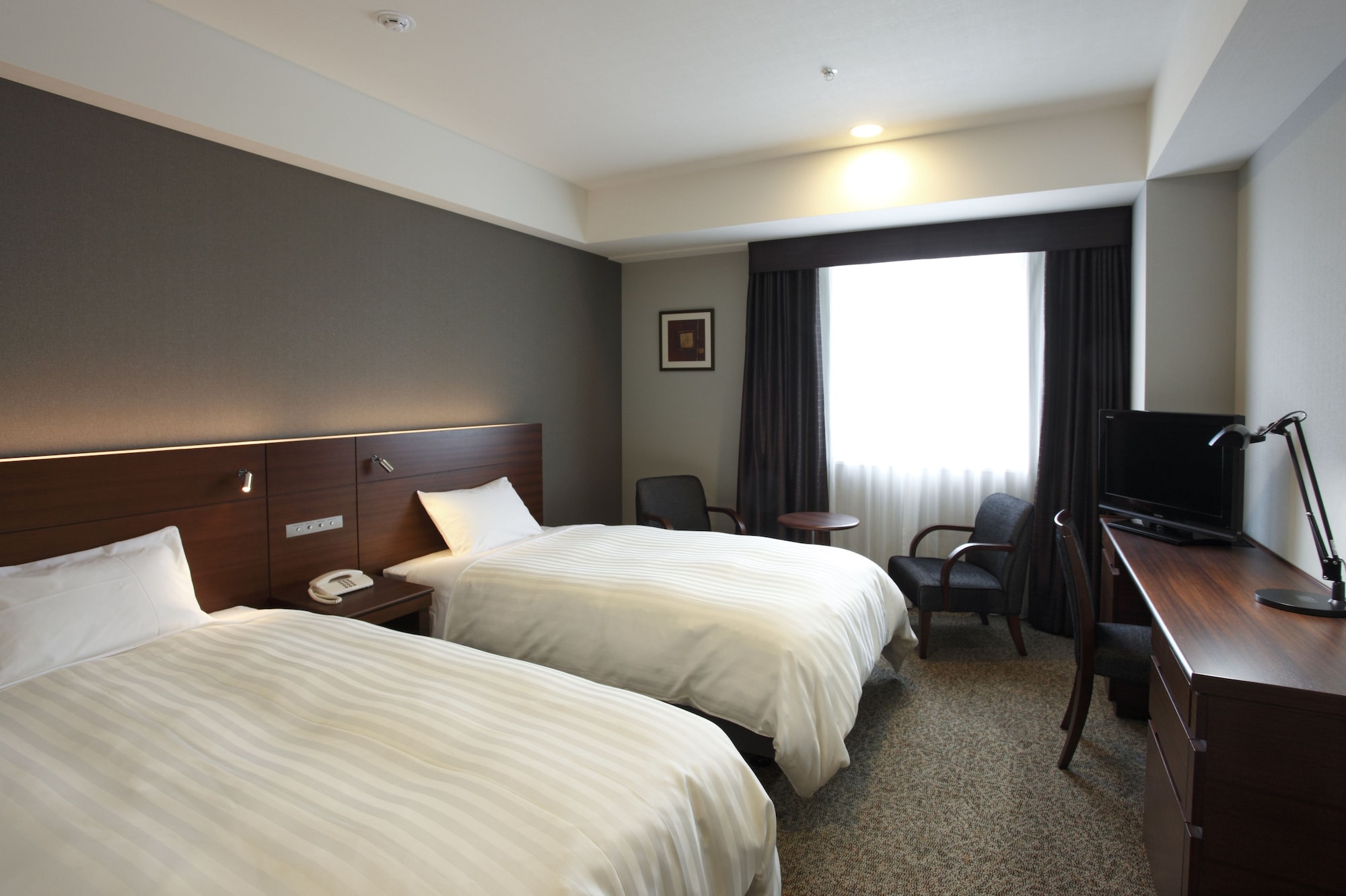 ROOM, TWIN BEDS