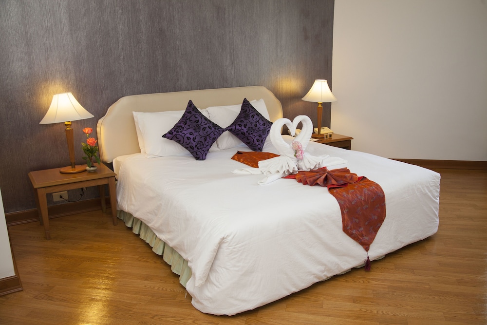 Thumrin Thana Hotel 14/71