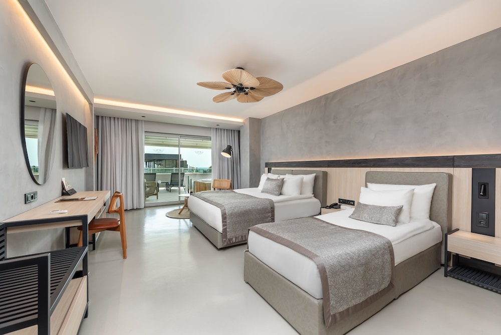 White City Resort 27/80