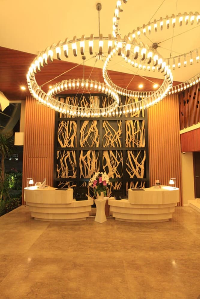BEDROCK HOTEL 46/73