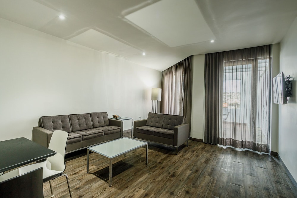Real Inn Tijuana by Camino Real Hotels 32/50