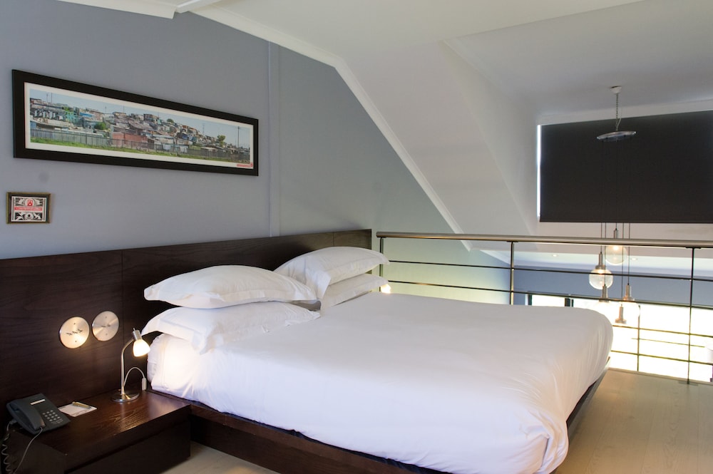 Hippo Boutique Hotel 11/53