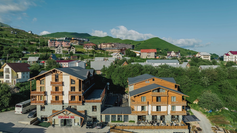 Gudauri Inn in KAZBEGI