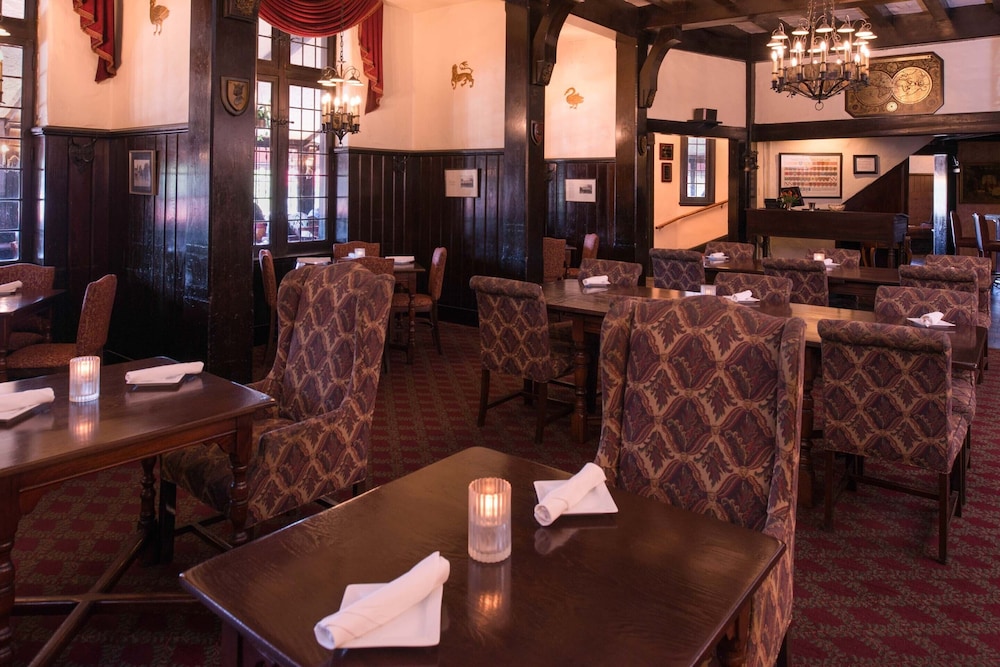 The Red Coach Inn 31/45