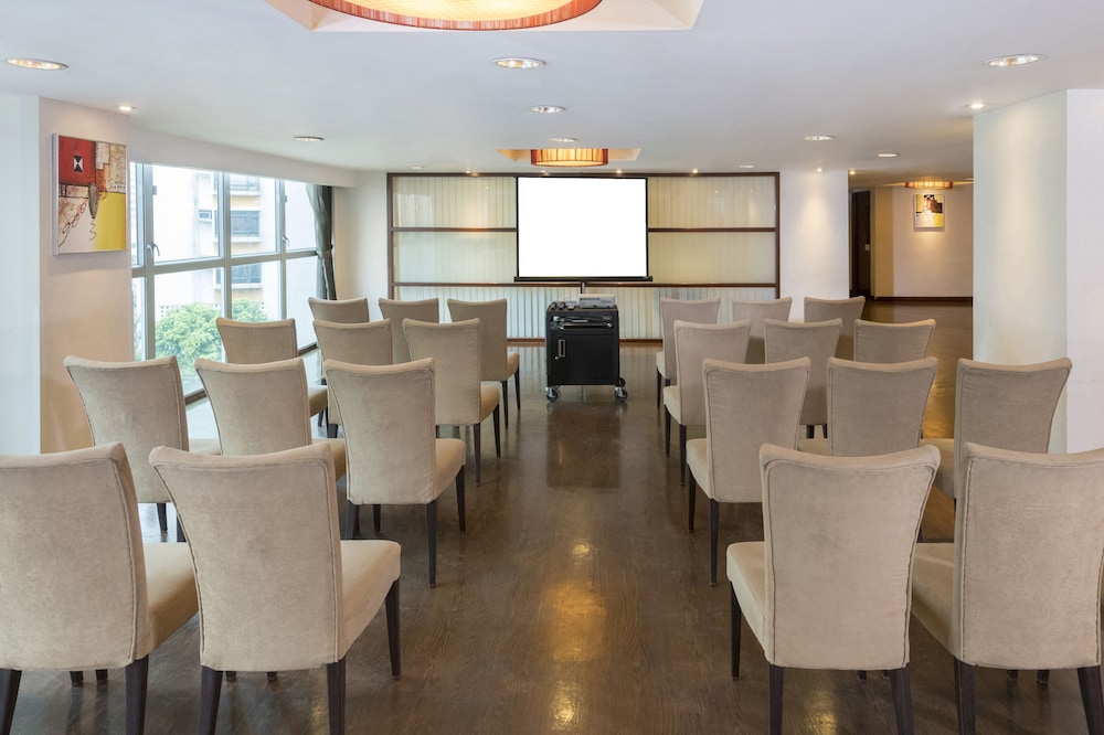 Silka Far East Hotel 46/50