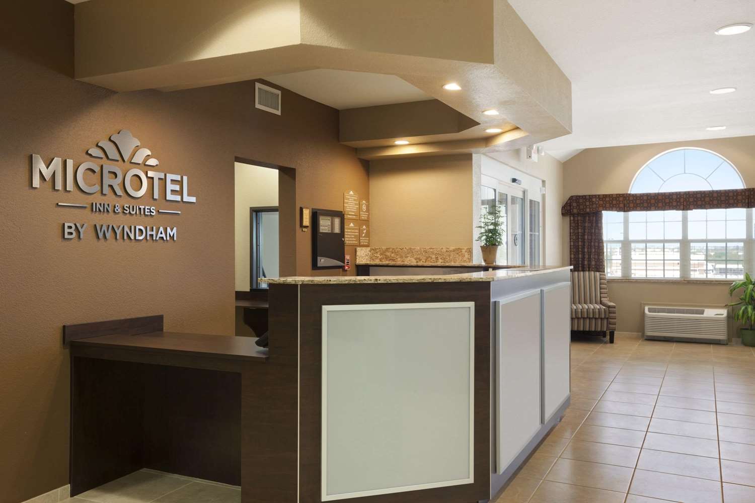 Microtel Inn & Suites by Wyndham Pleasanton 3/23