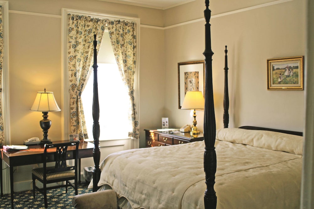 Middlebury Inn 11/68