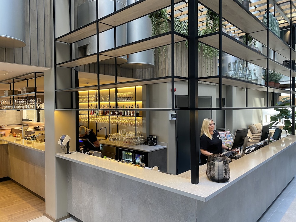 restaurant-cafeteria