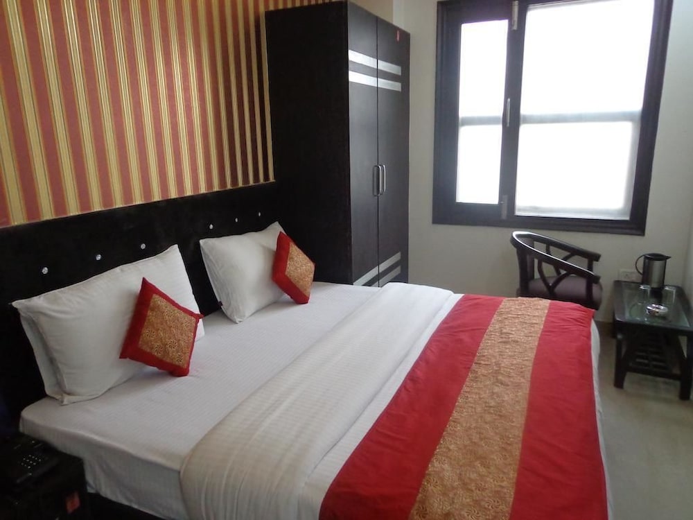 Hotel Blue Pearl Paharganj 9/50