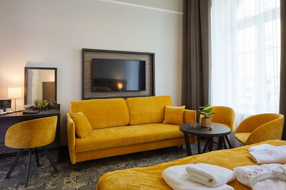 Hotel Estera 38/62