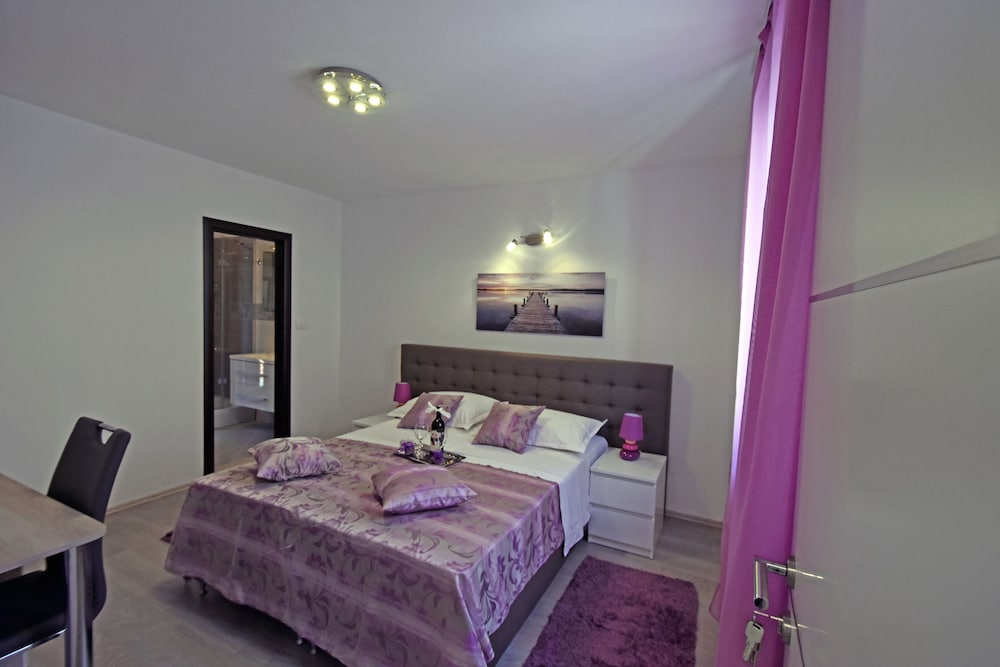 Kuzma Rooms 15/69