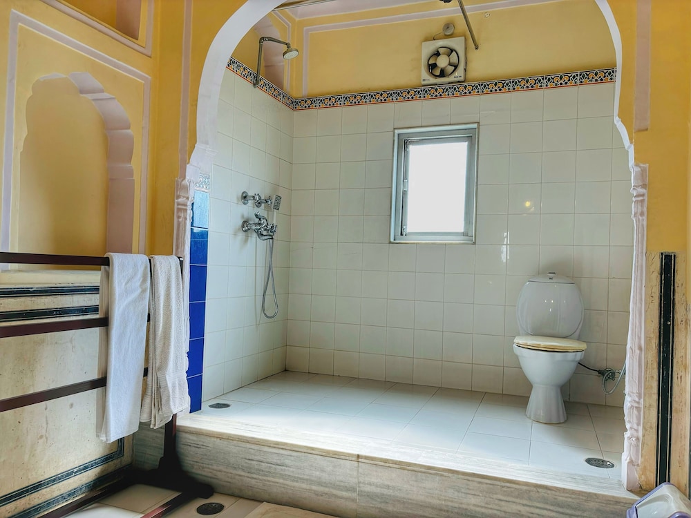 Hotel Saba Haveli 45/50
