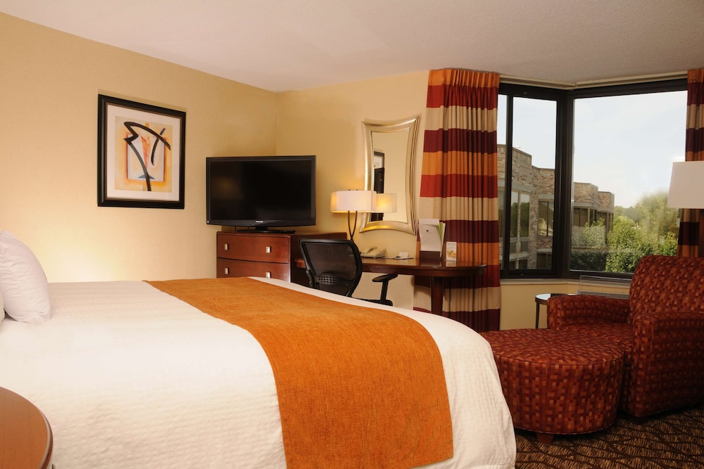 Doubletree By Hilton Hotel Oak Ridge Knoxville 17/65