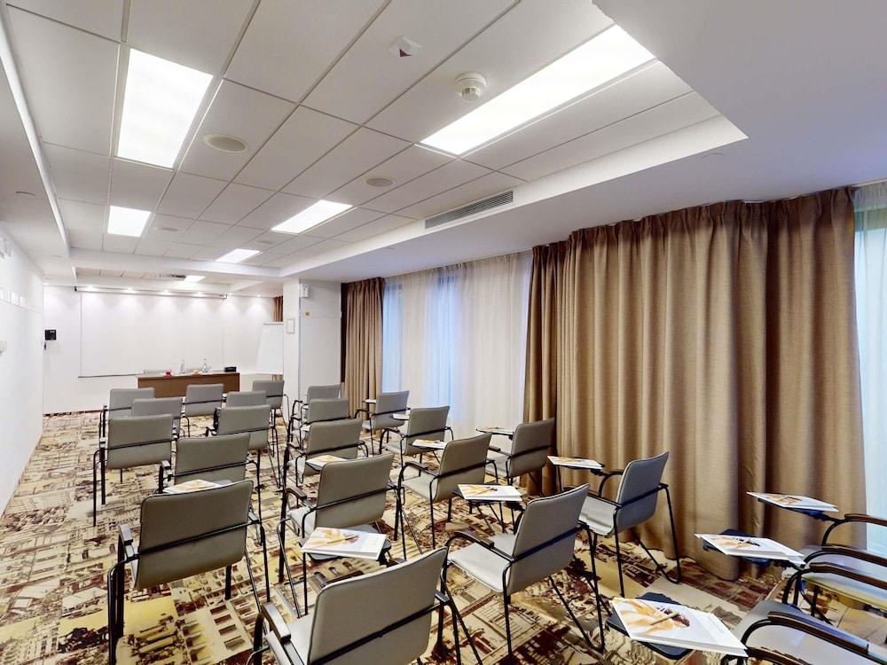 Mercure Bucharest City Center 60/69