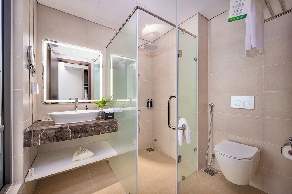 Nesta Celia Danang Hotel 48/50