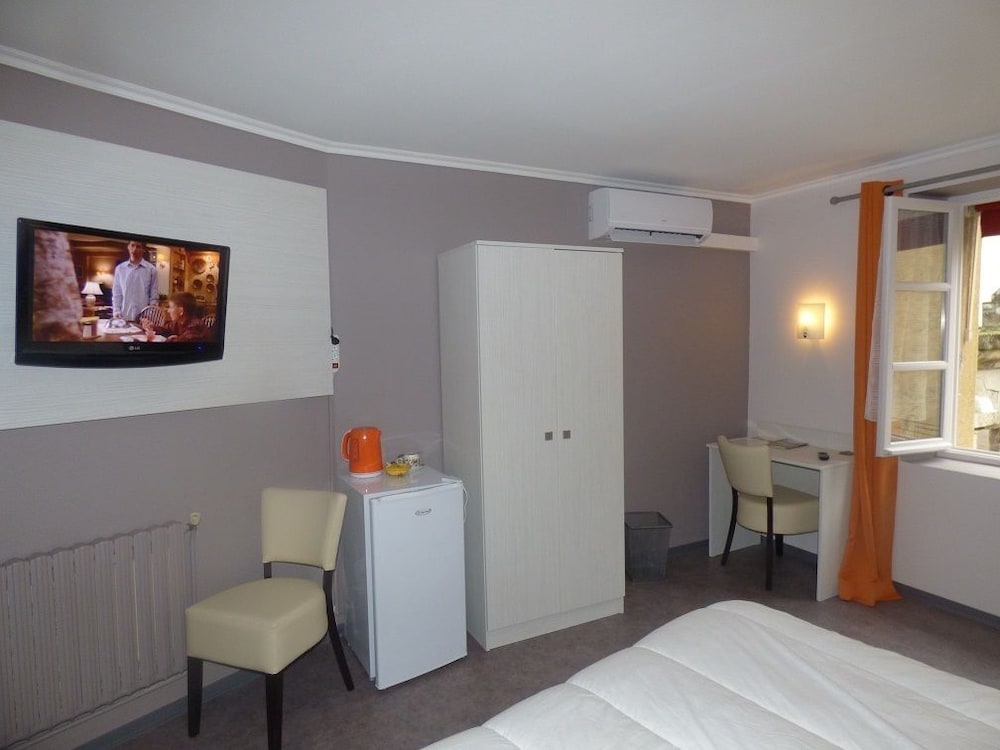 HOTEL DU CENTRE 10/32