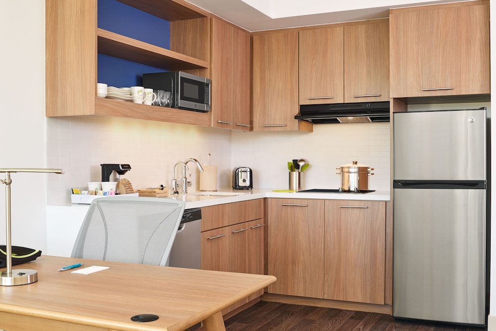 Element Chandler Fashion Center 33/37