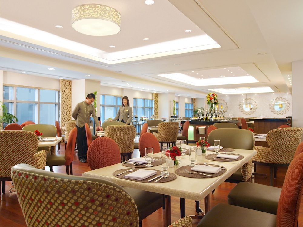 Richmonde Hotel Ortigas 52/64