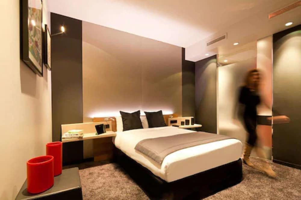 Fred Hotel 13/70