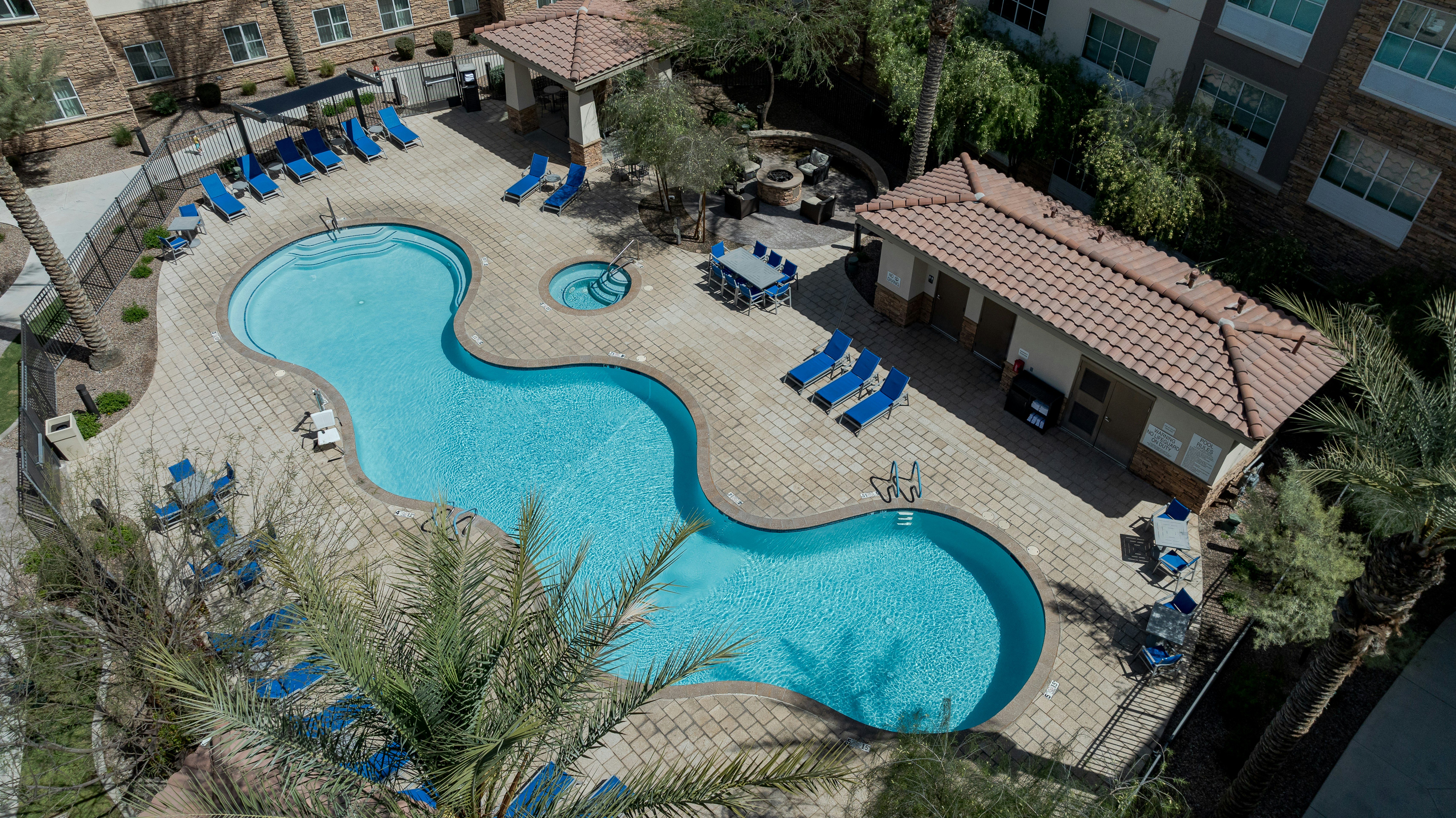Holiday Inn Express and Suites Phoenix East - Gilbert 55/66