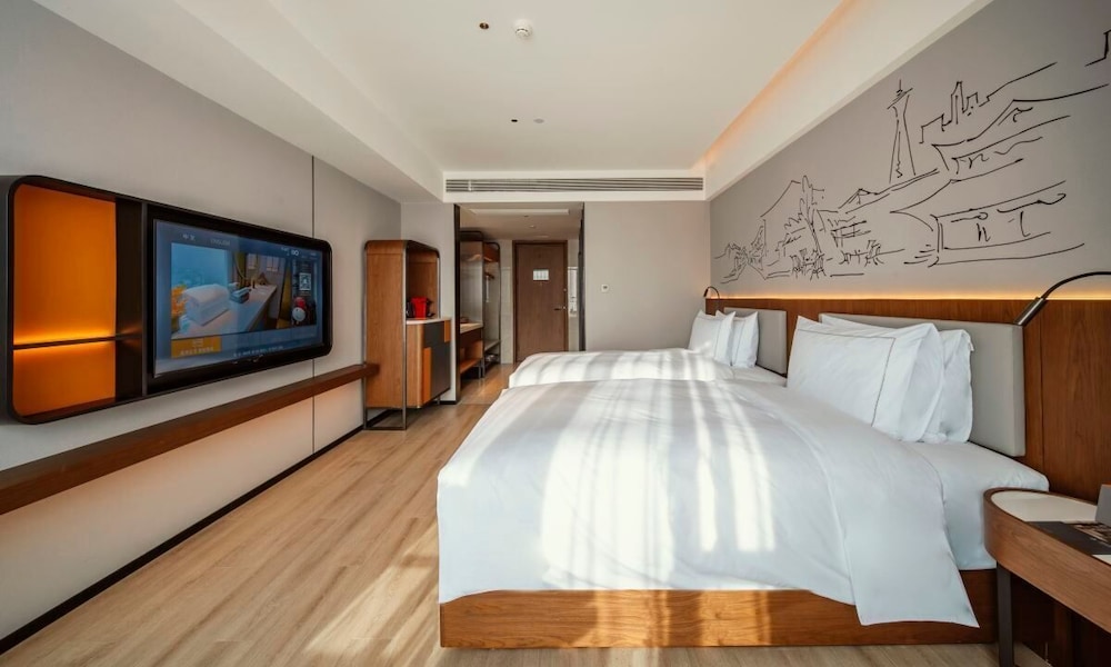UrCove by Hyatt Chengdu Wenshufang Chunxi Road 13/50