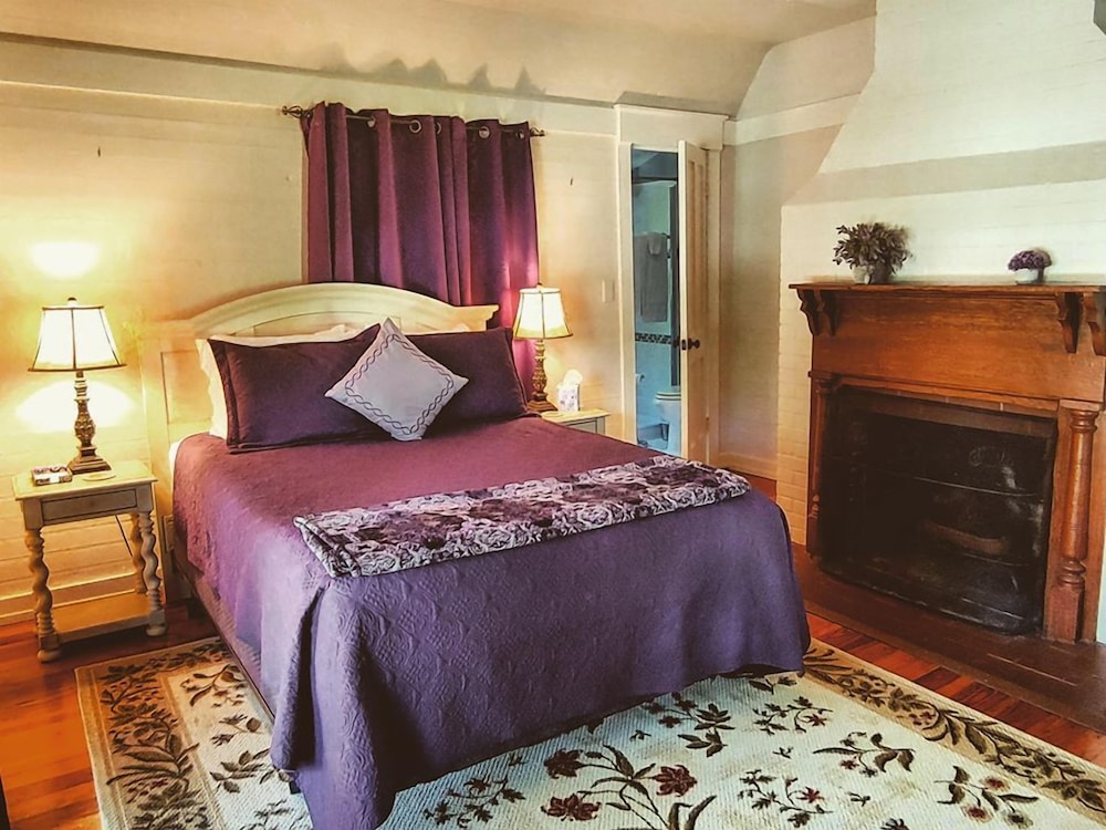 Dolan House B&B 3/20
