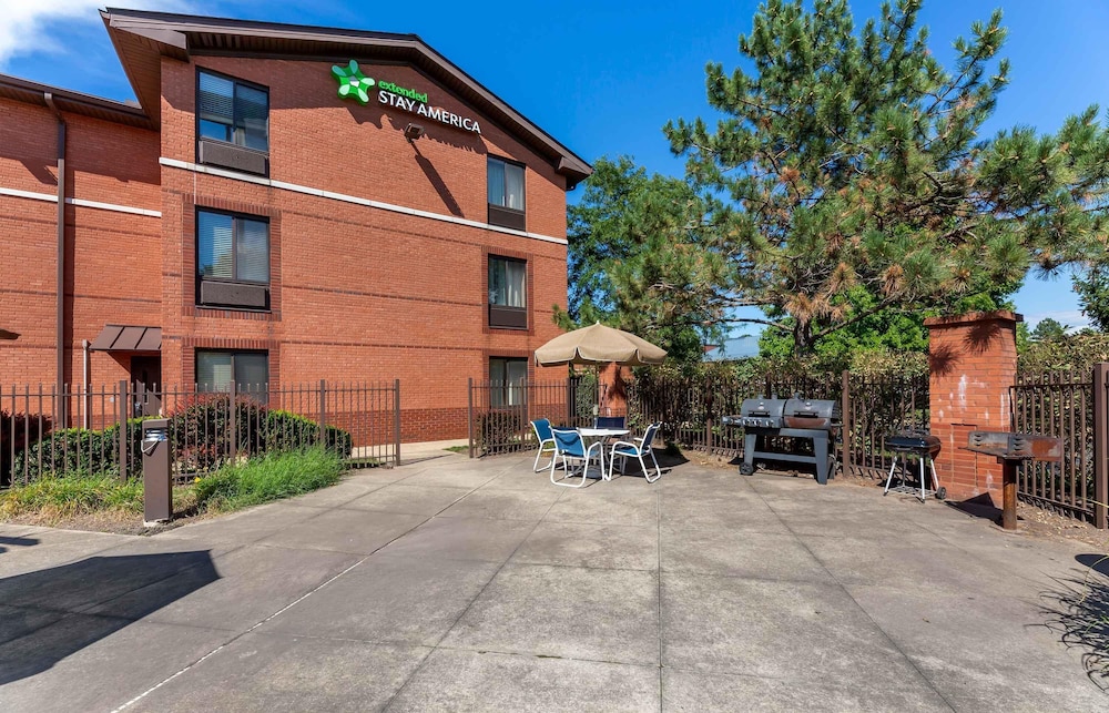 Extended Stay America - Cleveland - Middleburg Heights 47/50