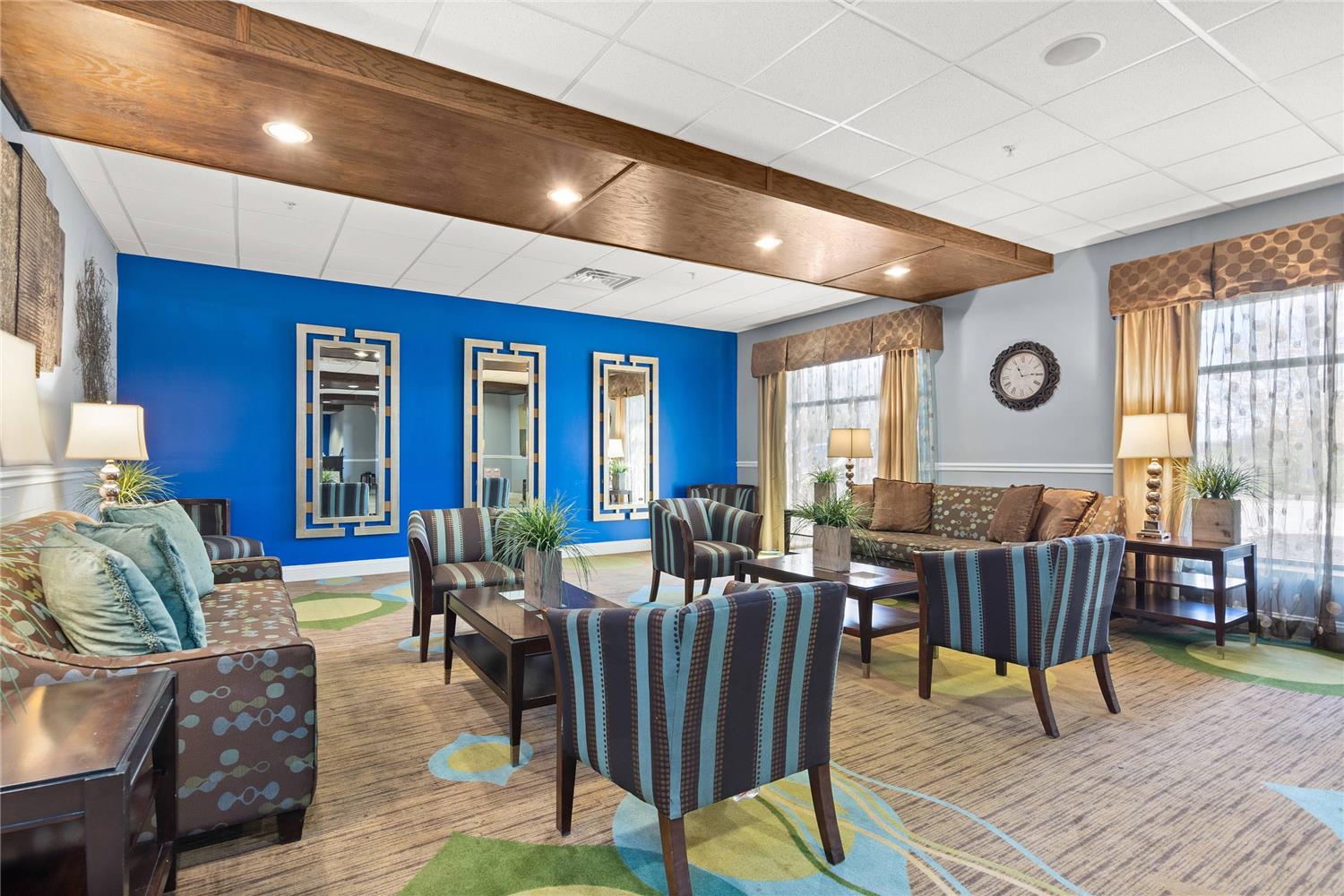 Portland Inn & Suites Portland, TN 29/35