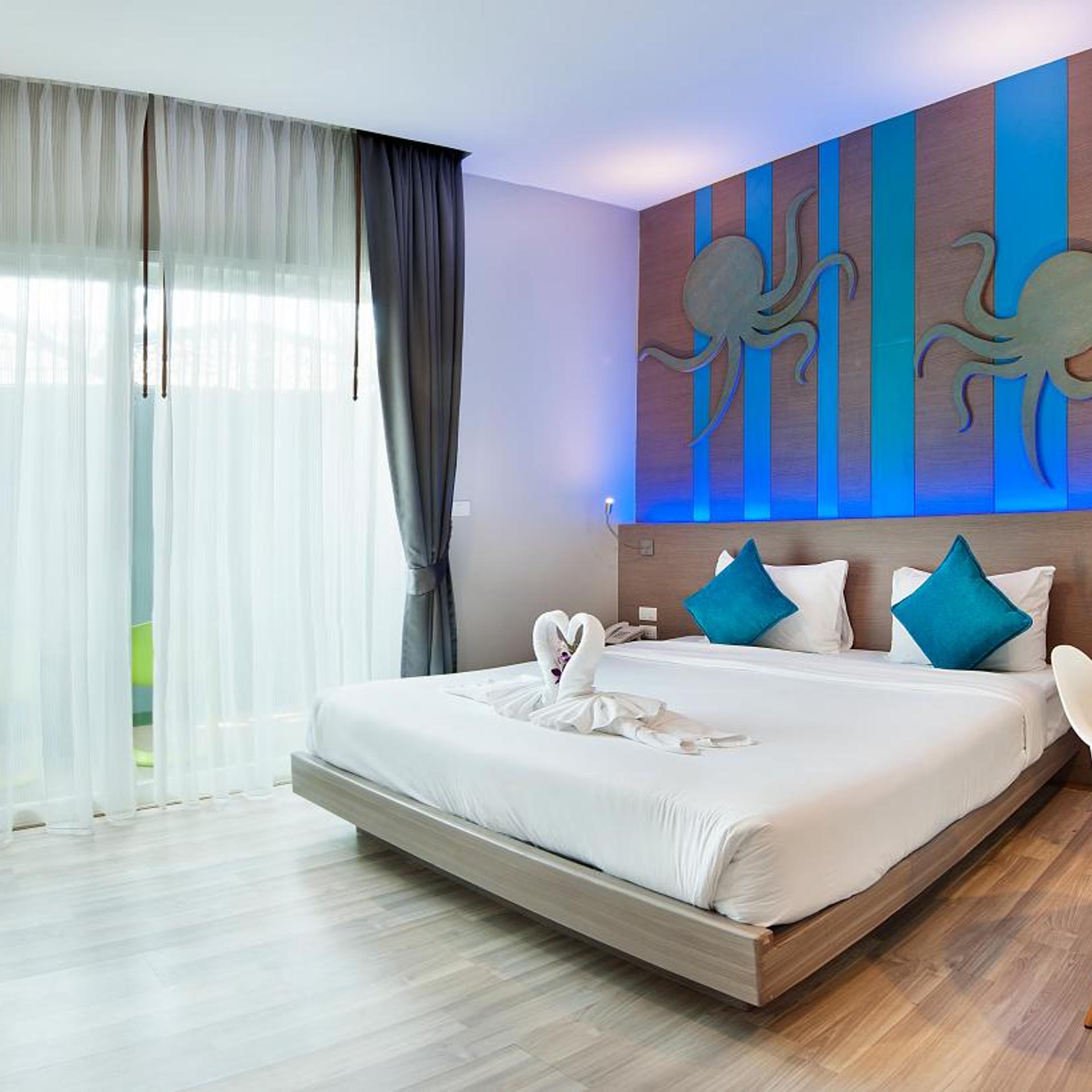 Platinum, Penthouse