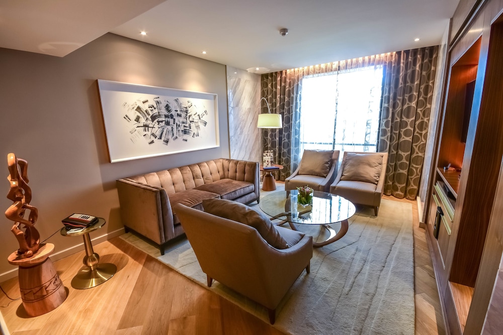 Hotel 2 Fevrier Lome 57/73