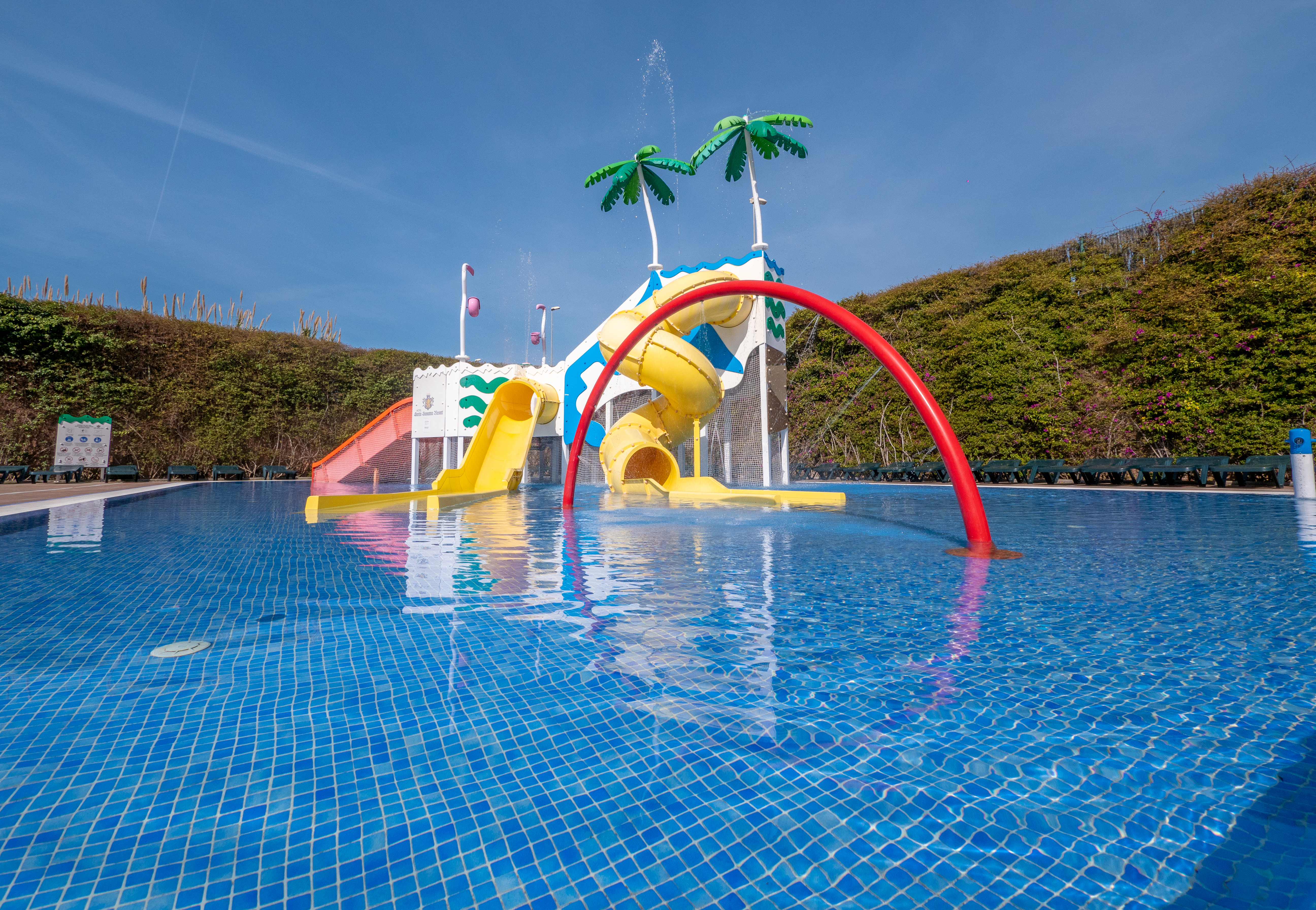 Santa Susanna Resort 13/24