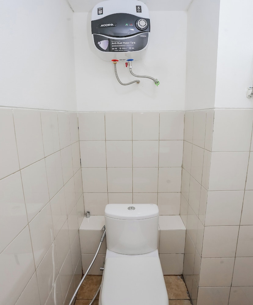 Hotel O Tower Mahakam at Riverview Jababeka Living Plaza Room PDL 99 41/41