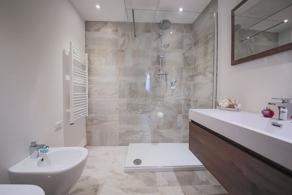 Pandolfini Suite 15/17