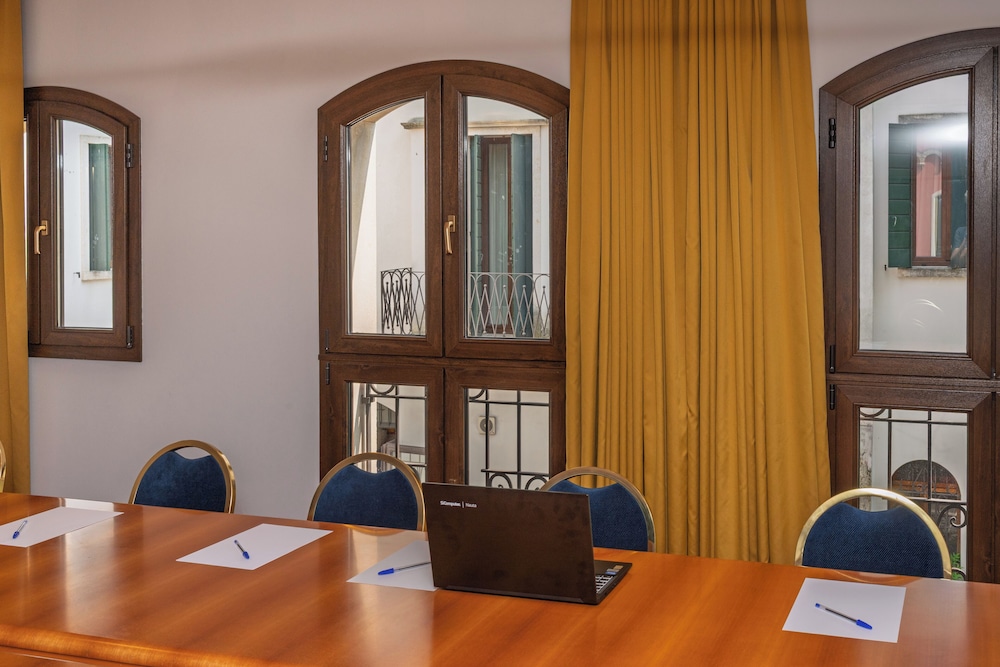 Hotel Donatello 52/63
