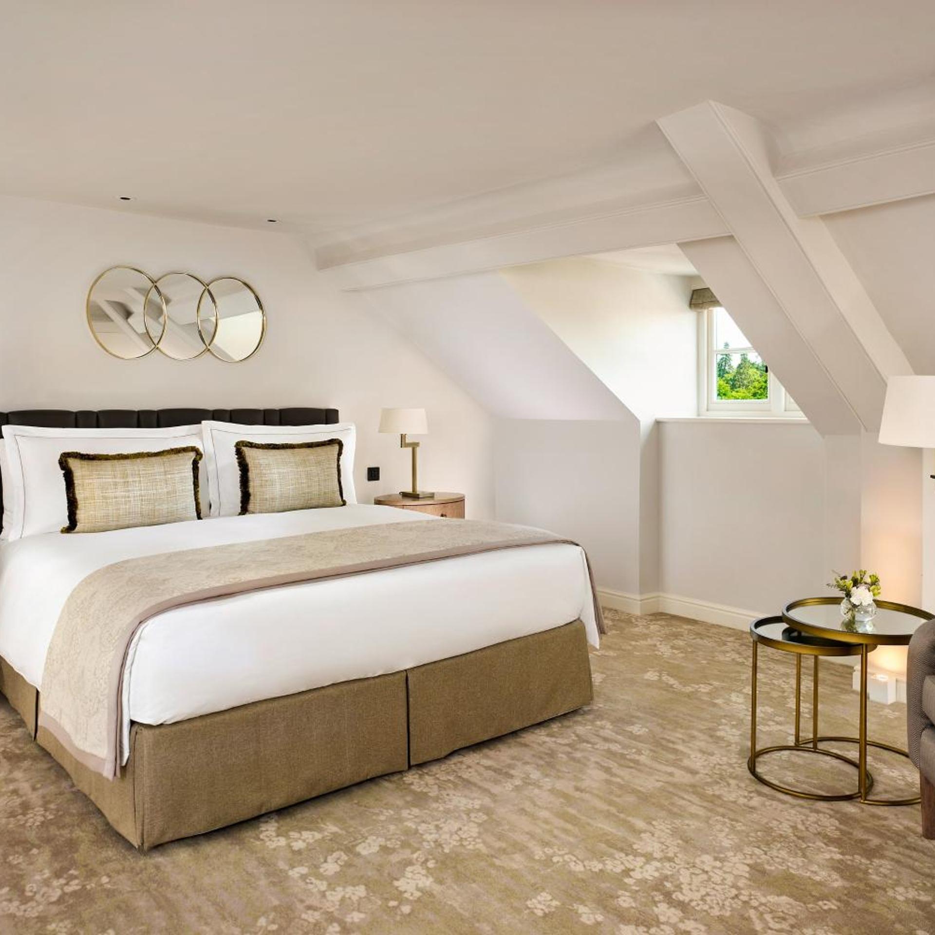 Deluxe, King Bed, Main House