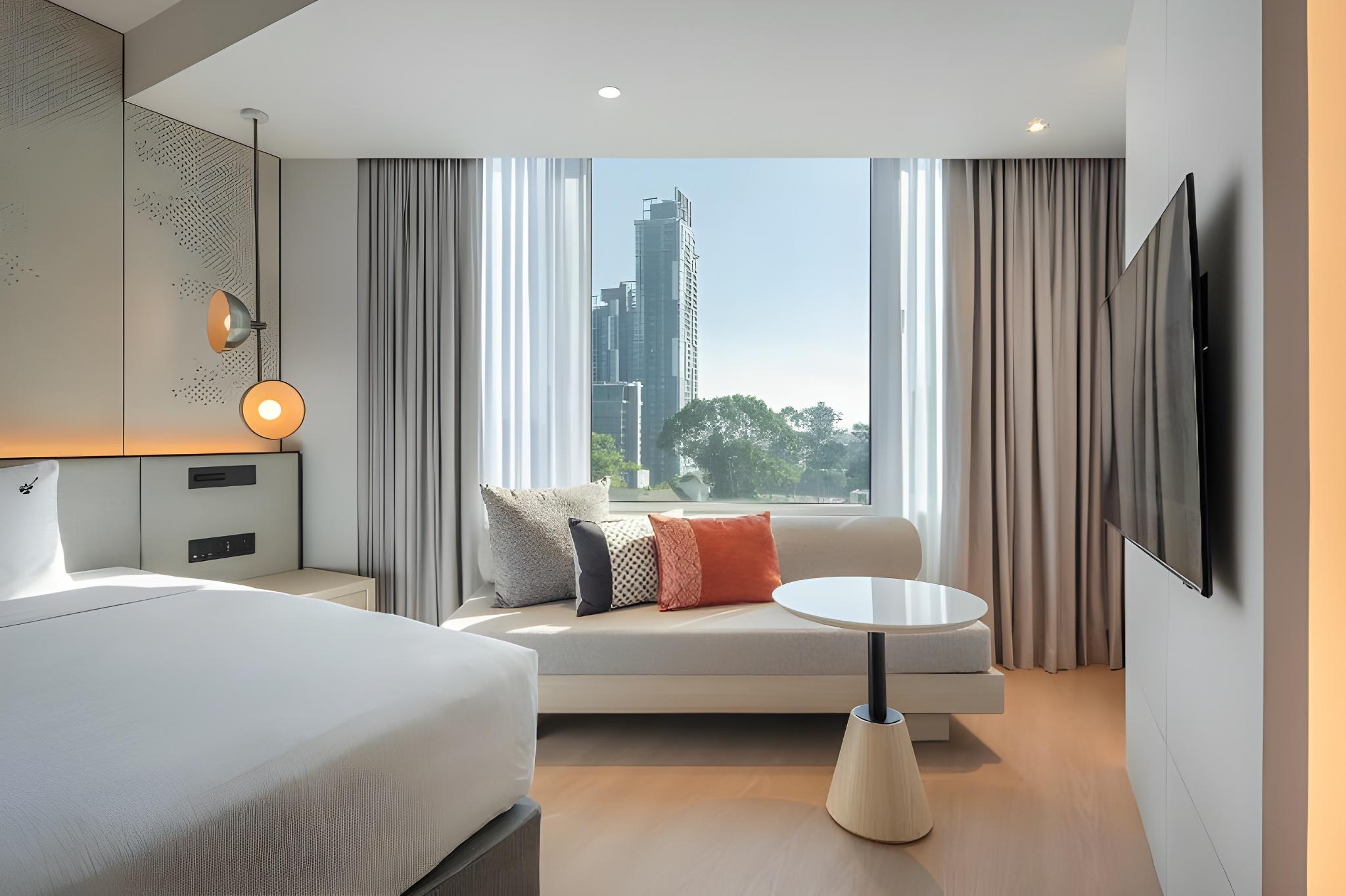 Renovated, Deluxe, Double or Twin Bed, City View