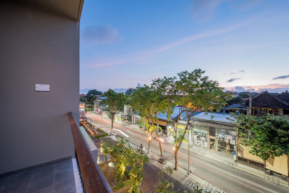 The One Legian 47/49
