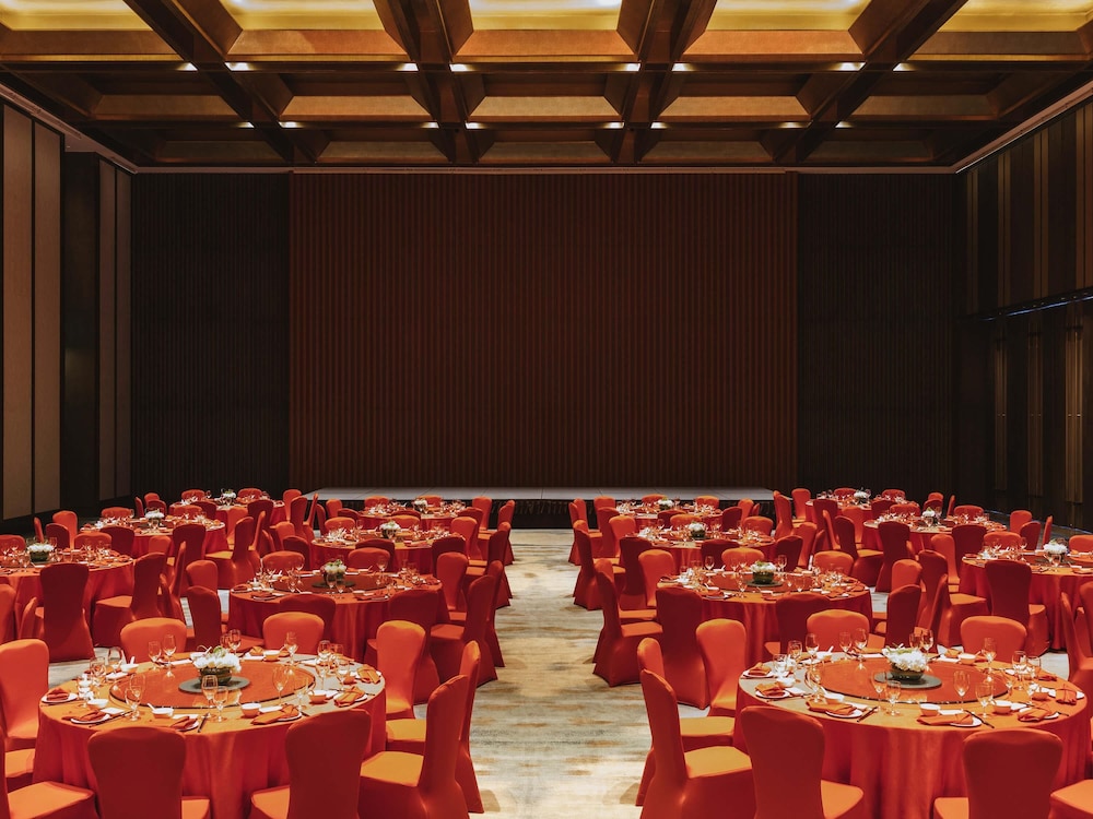 Pullman Fuzhou Tahoe 66/72