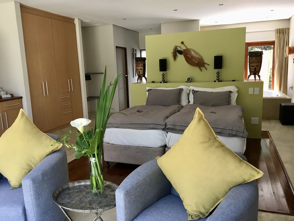 Lily Pond Country Lodge 56/82