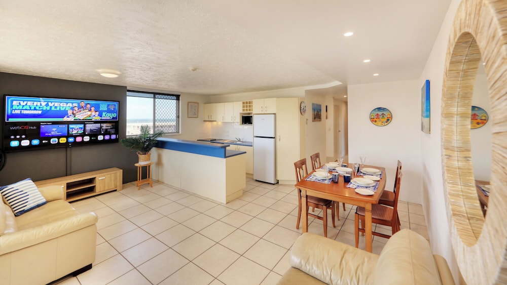 MERRIMA COURT HOLIDAY APARTMENTS 60/74