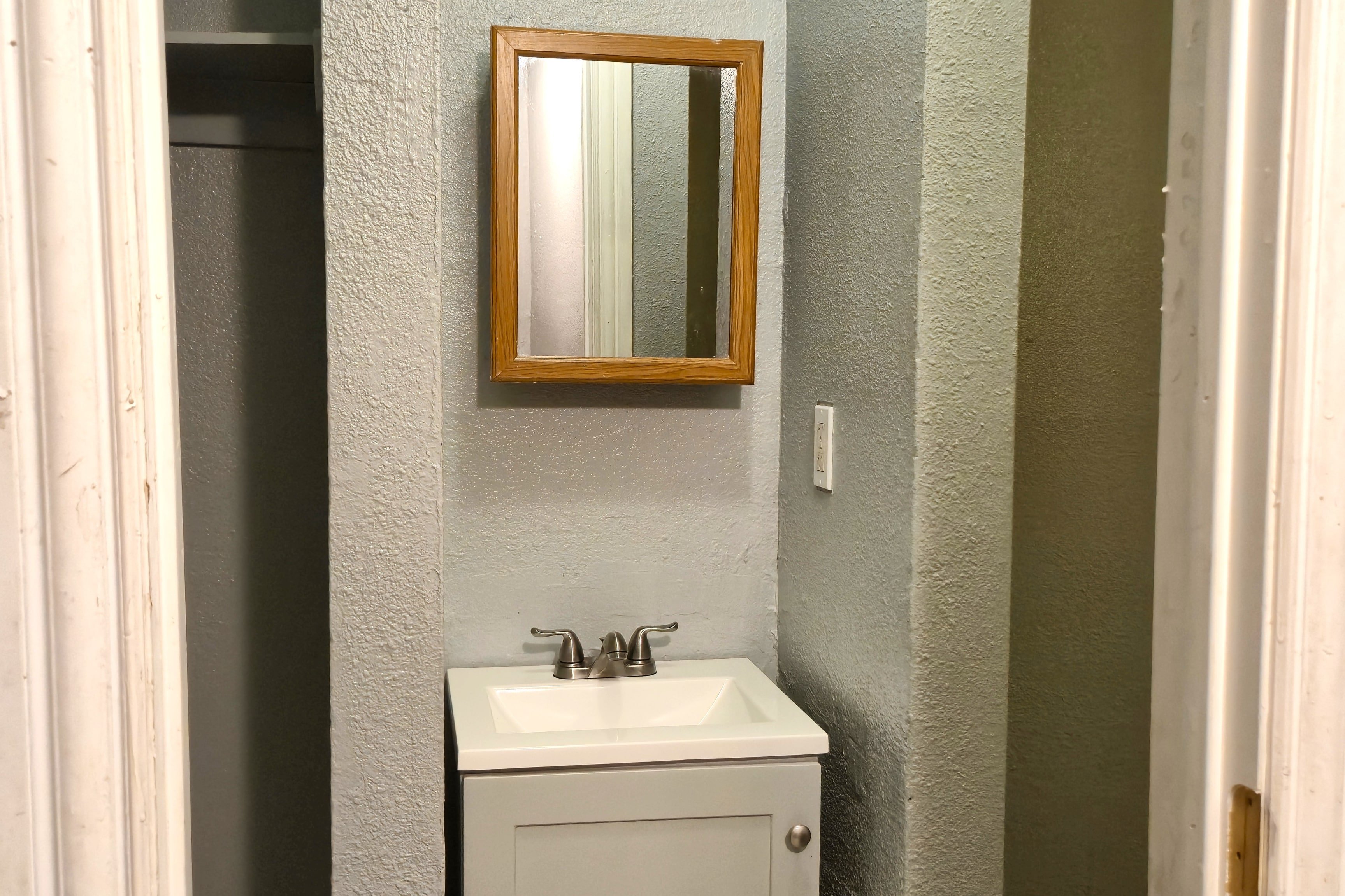 Mi Amor Inn & Suites by Hotel O Dallas Tx Hwy 352 23/25