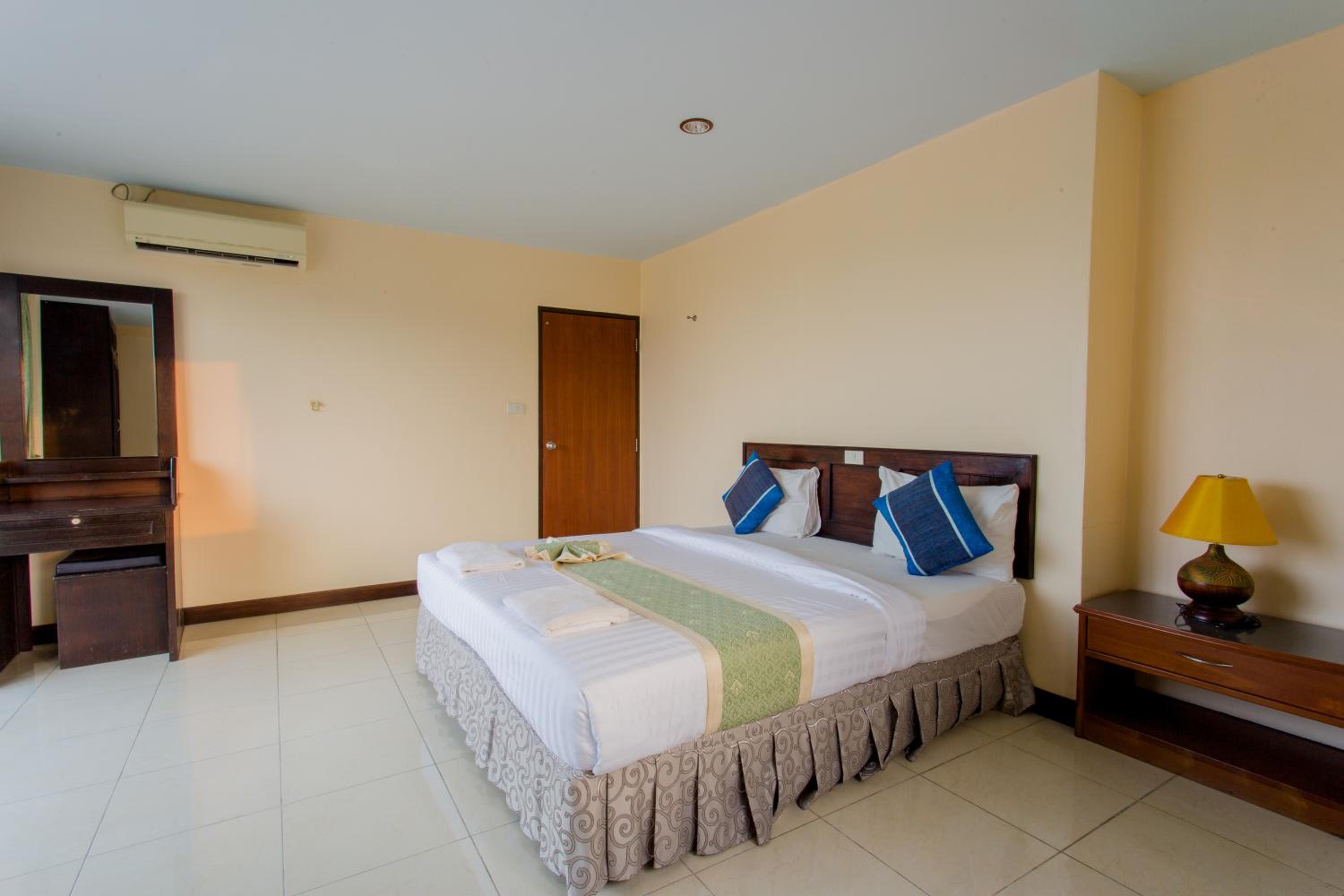 Surin Sunset Hotel 18/55